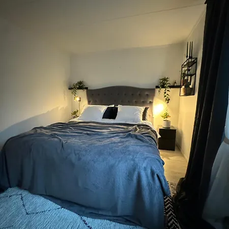 So Easy Stay, Malmö