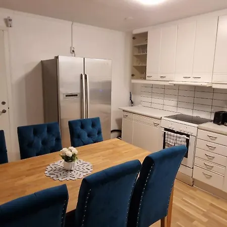 So Easy Stay, * Malmö